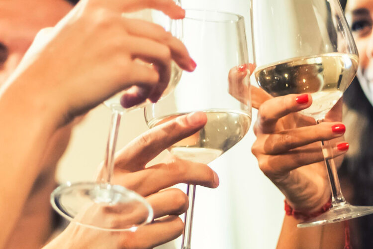 Accords mets champagne : comment bien déguster un Ruinart ?